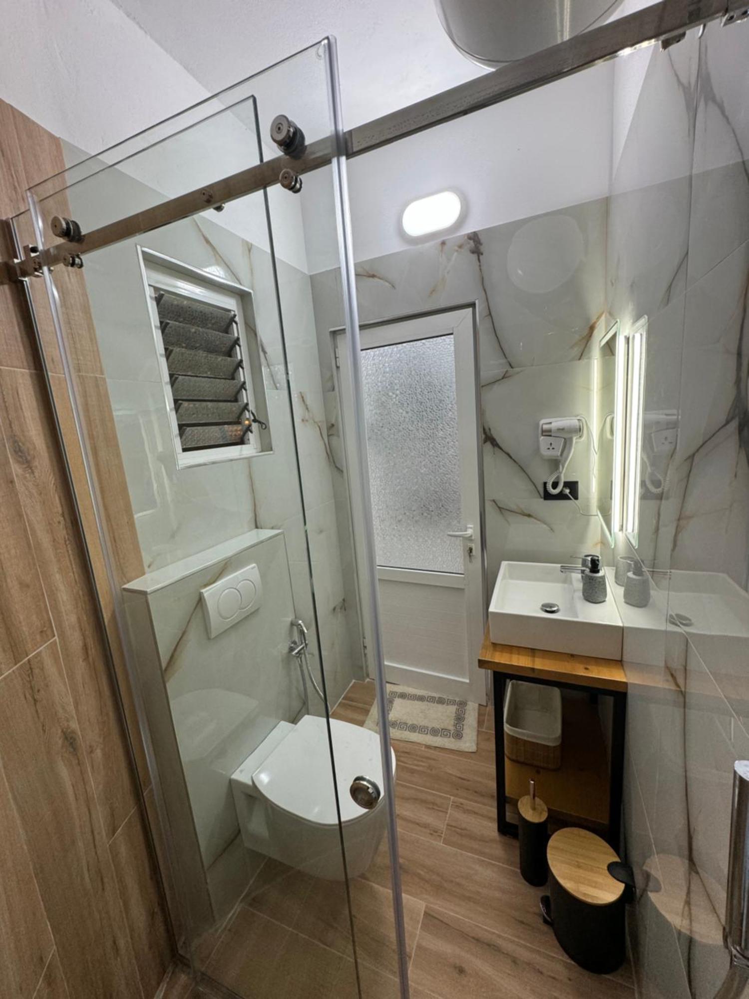 Infinity Apartamento Sarandë